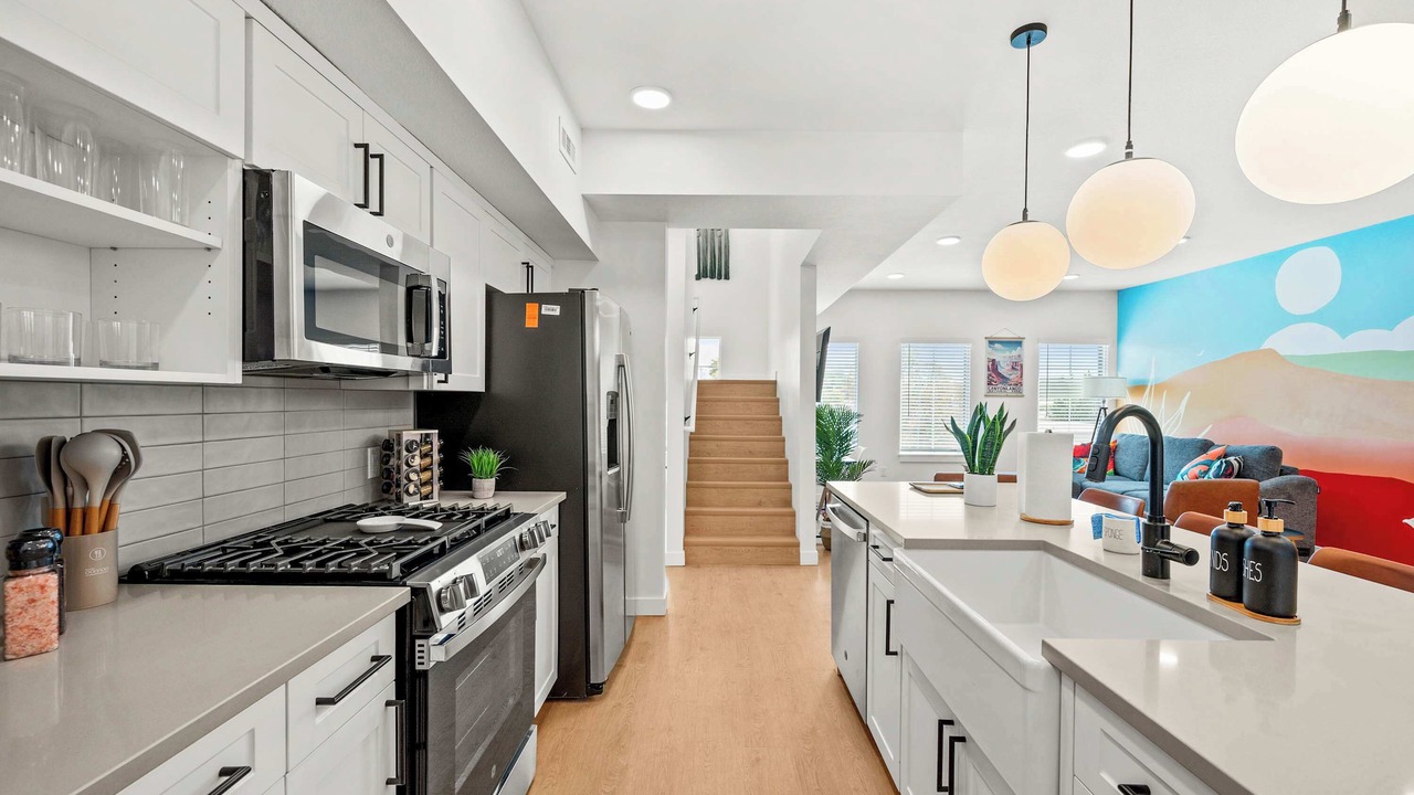 Photo of Kitchen in People's Freeway