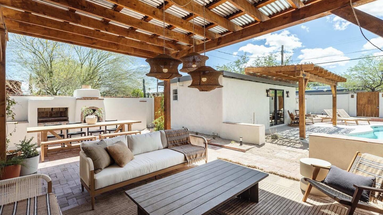 Photo of Outdoor in Blenman-Elm