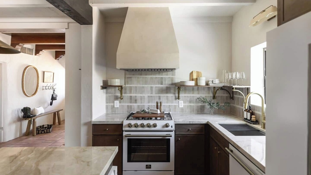Photo of Kitchen in Blenman-Elm