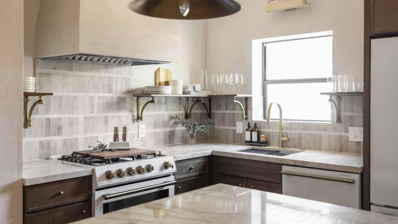 Photo of Kitchen in Blenman-Elm