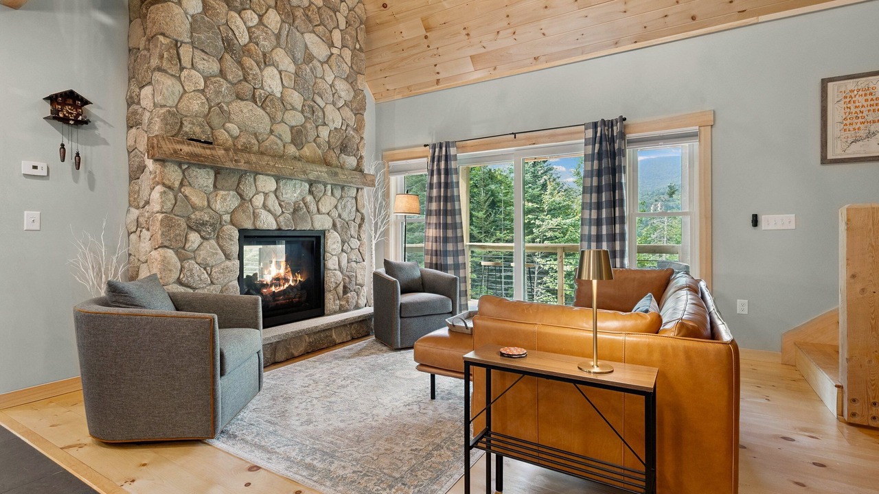 Photo of Livingroom in Rangeley