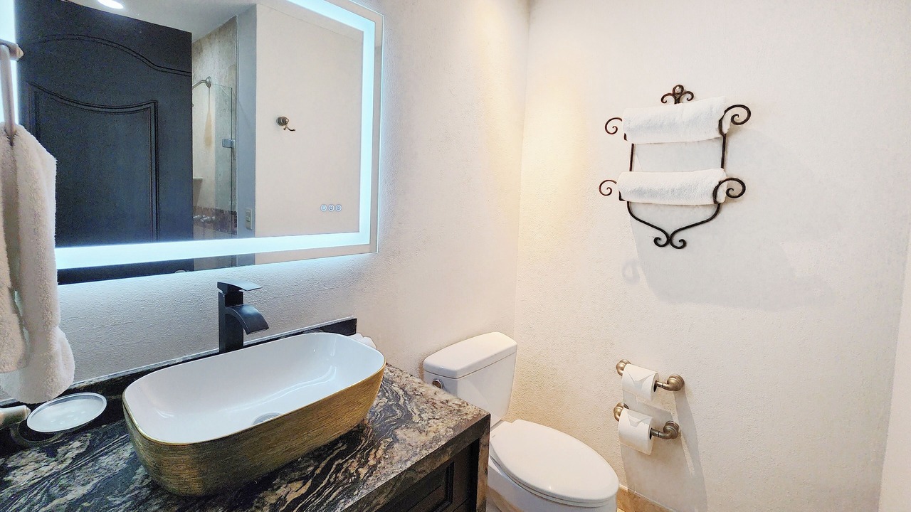 Photo of Bathroom in Flamingos