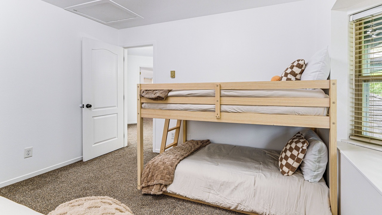 Photo of Bedroom in Brookings