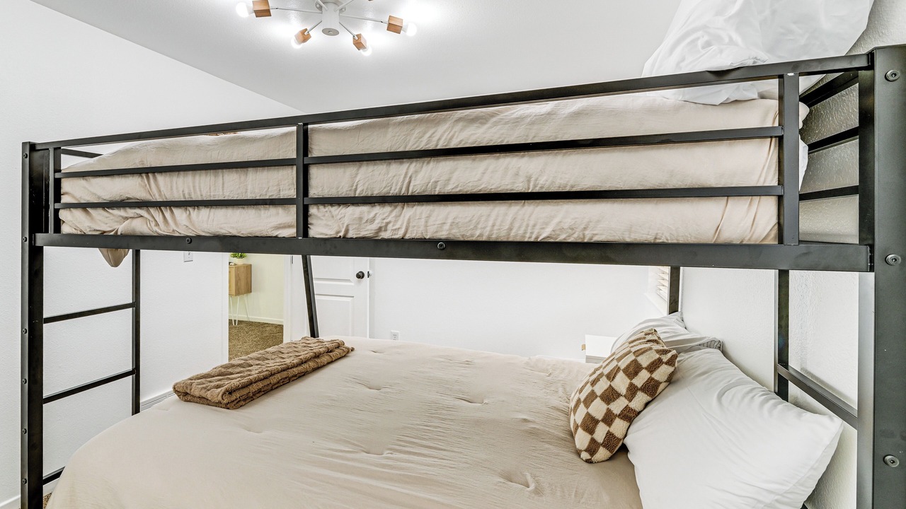 Photo of Bedroom in Brookings