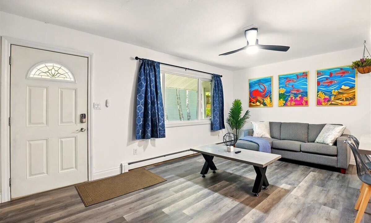 Photo of Livingroom in University Area
