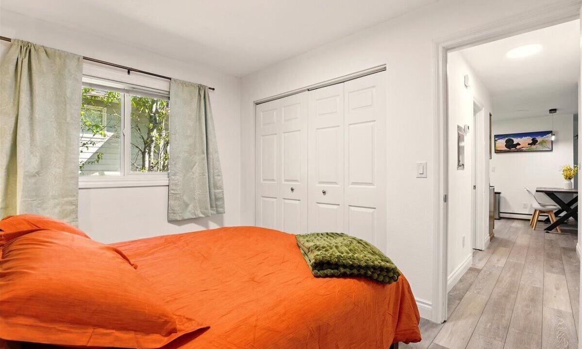 Photo of Bedroom in University Area