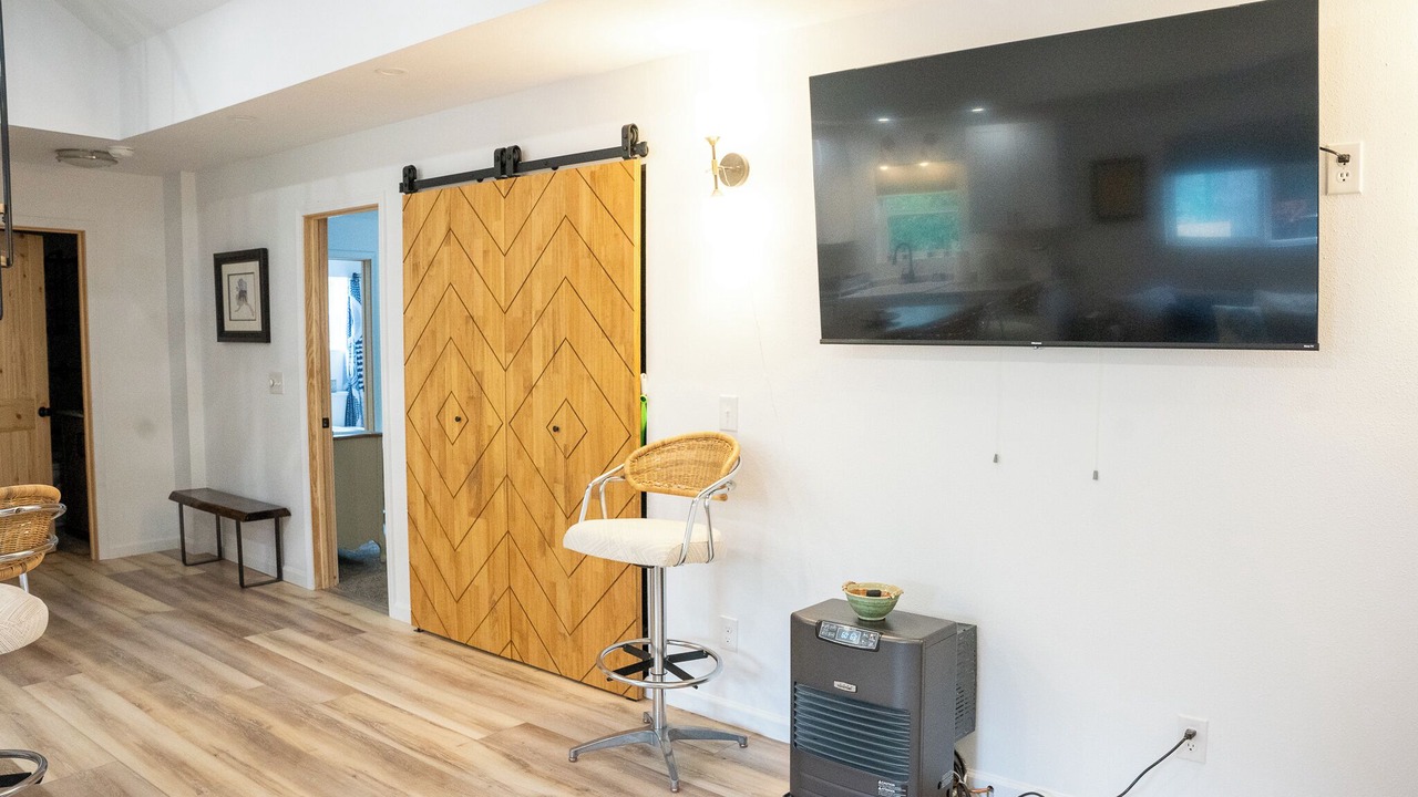 Photo of Bedroom in Moose Pass
