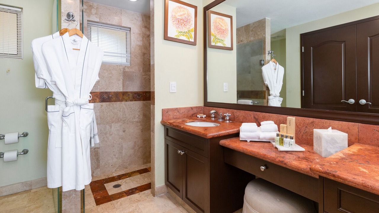 Photo of Bathroom in Flamingos