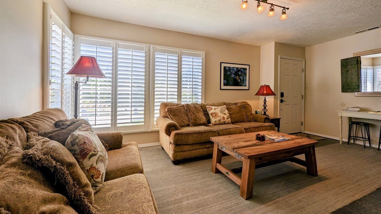 Photo of Livingroom in Dayton
