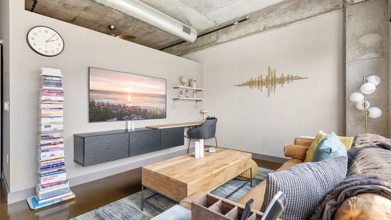 Photo of Livingroom in Warehouse District