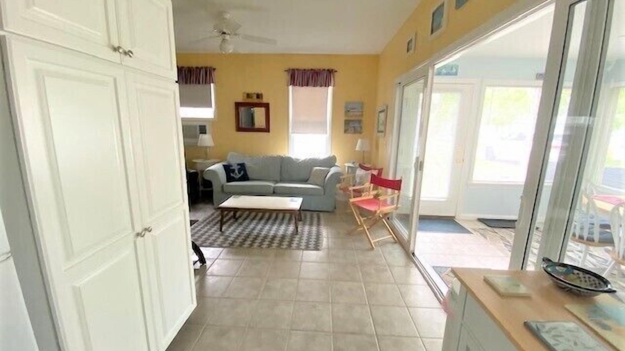 Photo of Livingroom in Summer Village