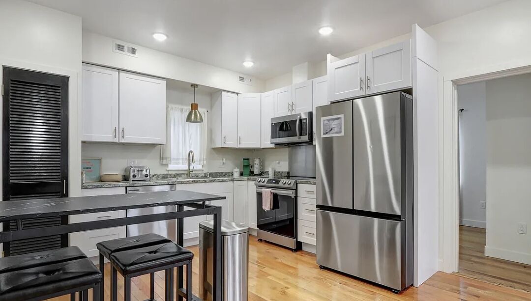 Photo of Kitchen in Russian Jack Park