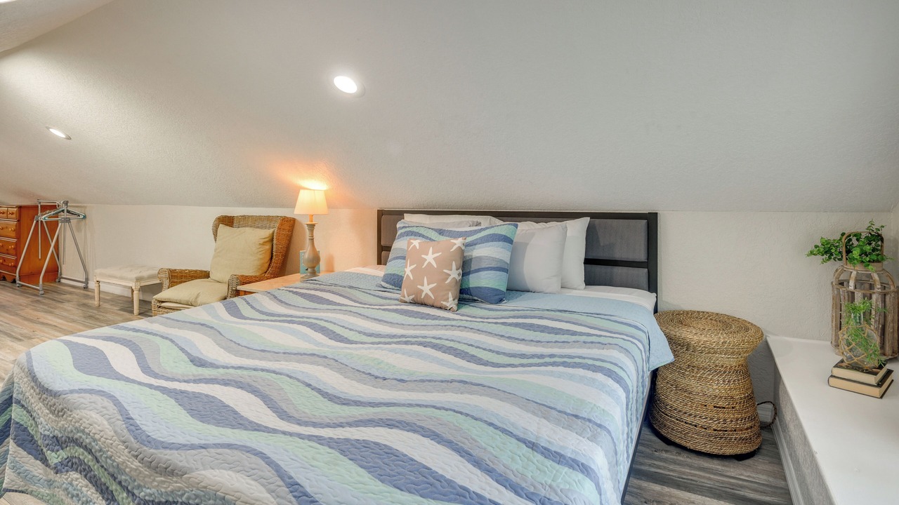 Photo of Bedroom in Historic District