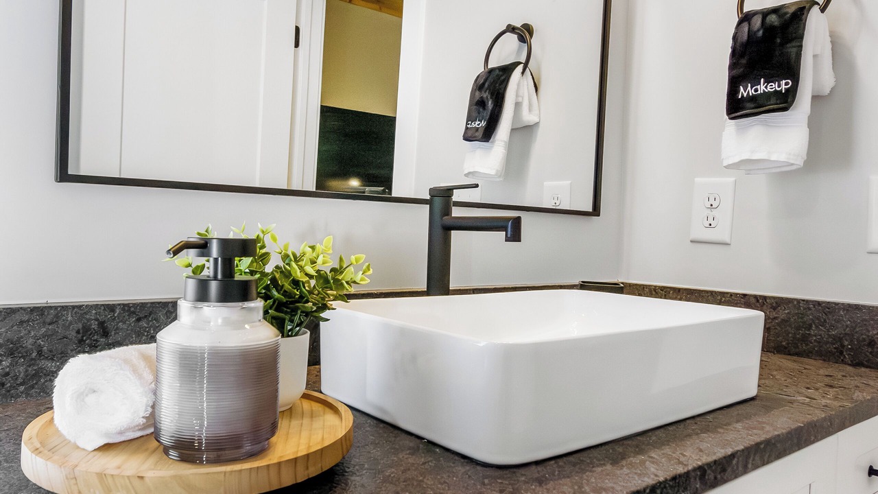 Photo of Bathroom in Eagle Mountain