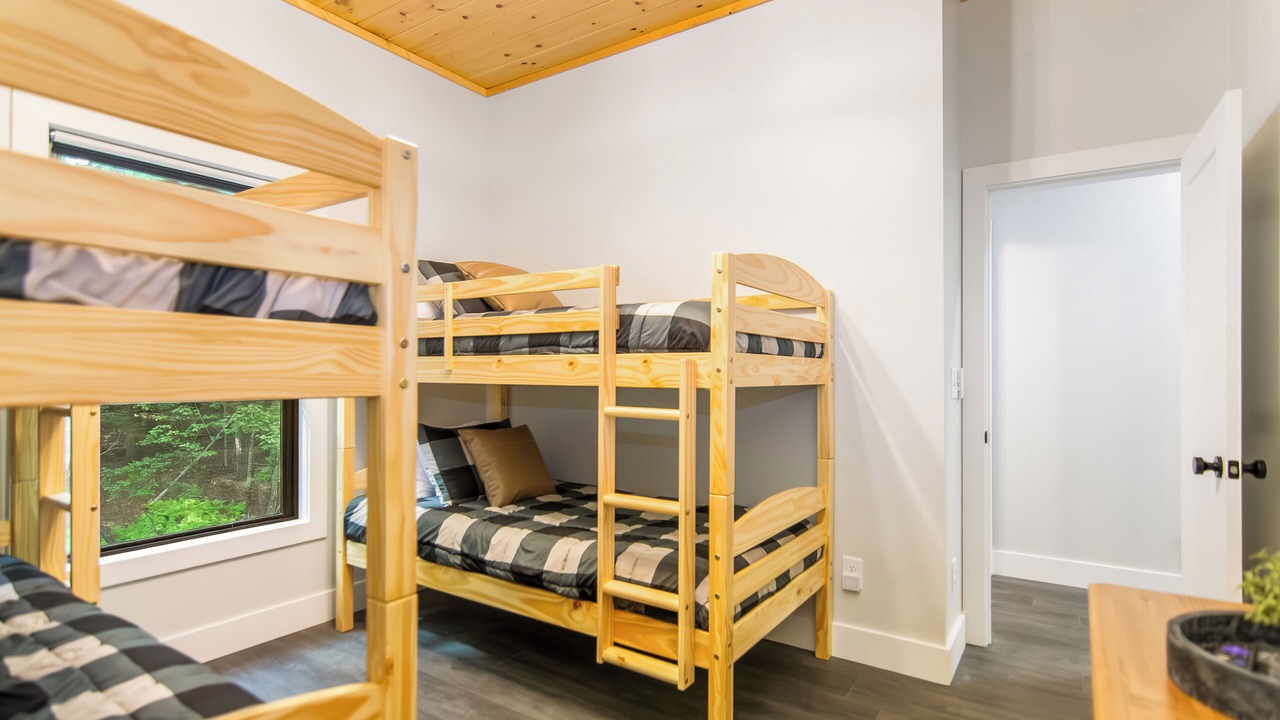 Photo of Bedroom in Eagle Mountain