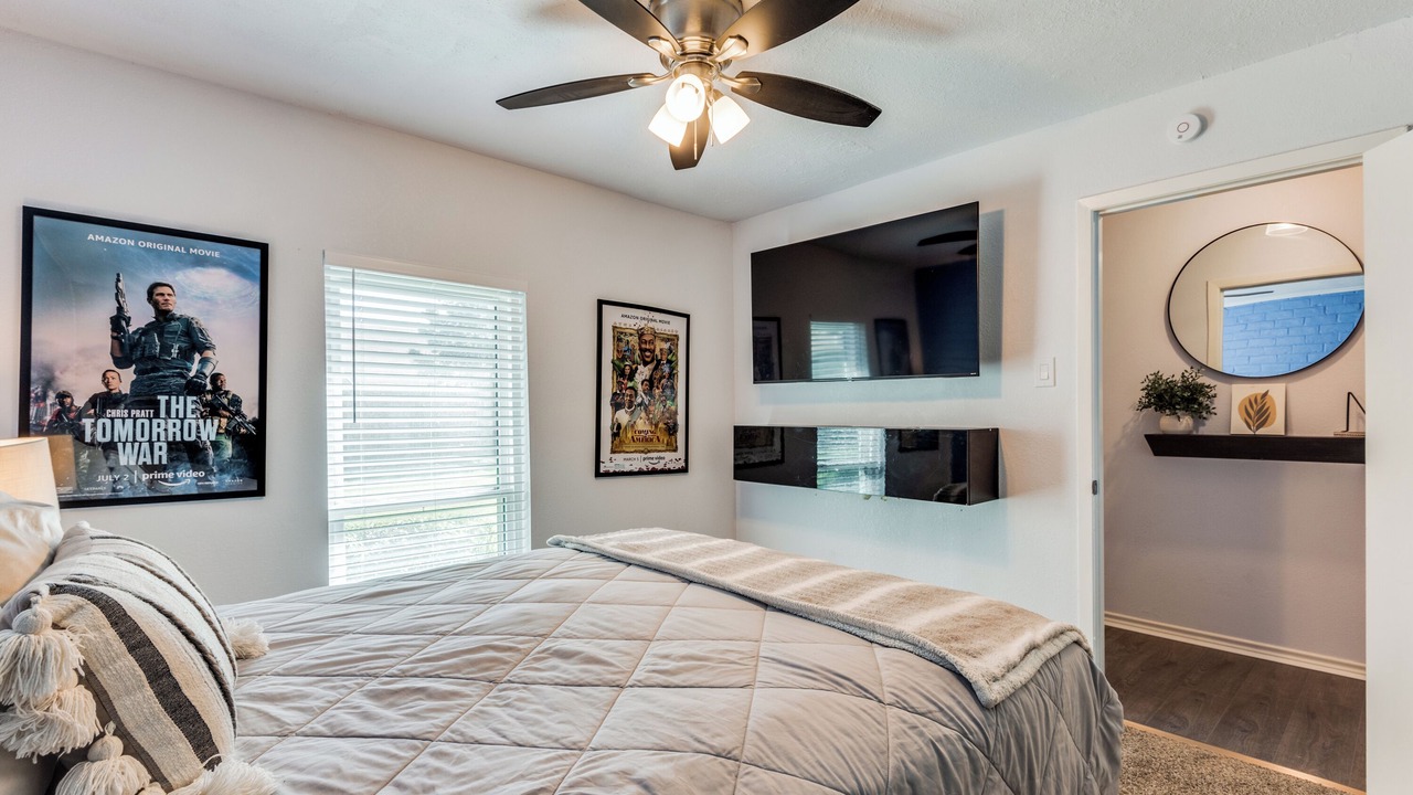 Photo of Bedroom in Grand Prairie