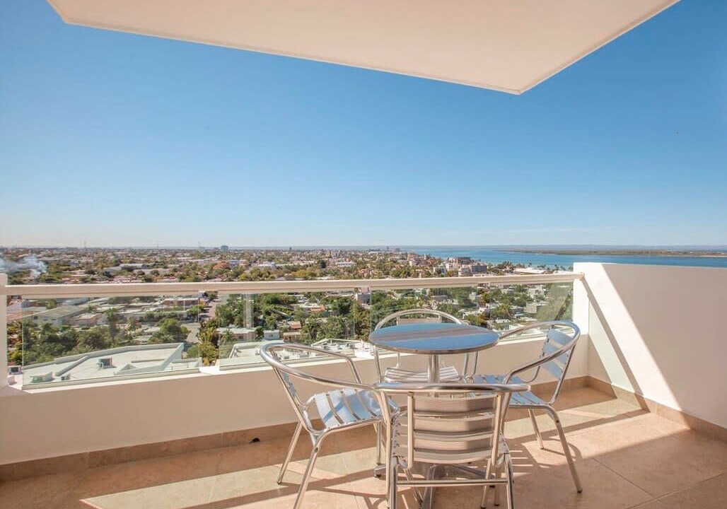 Photo of Patio Balcony in Colina del Sol