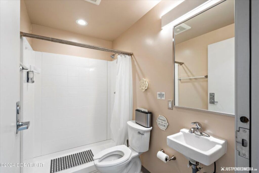 Photo of Bathroom in Chugiak