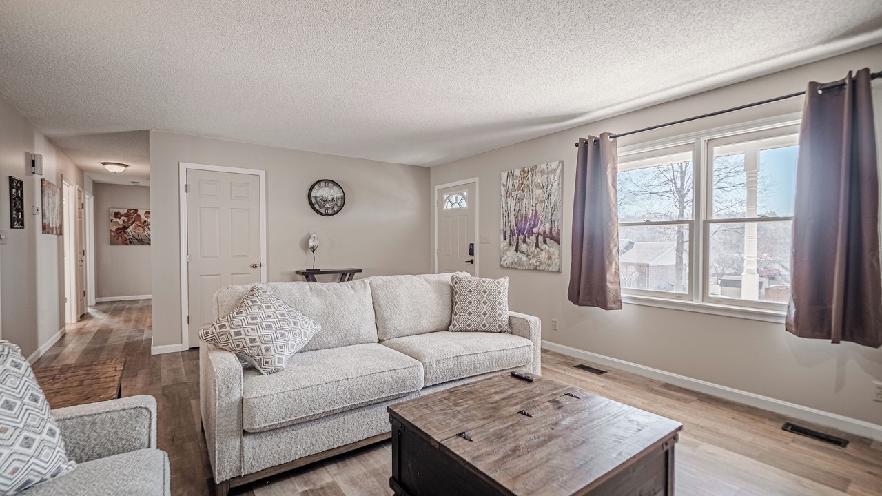 Photo of Livingroom in Evansville