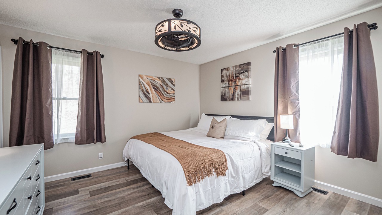 Photo of Bedroom in Evansville