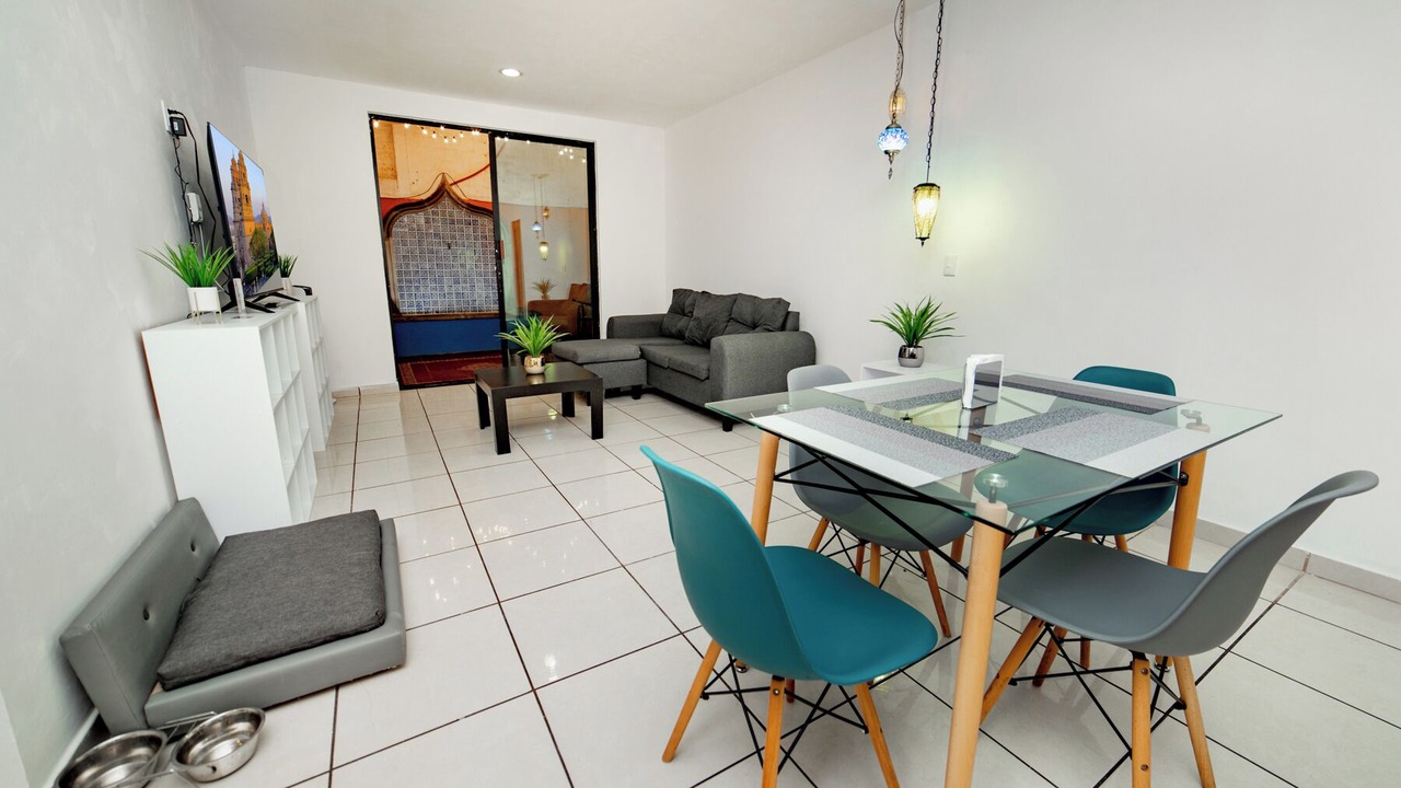 Photo of Livingroom in Historic Centre