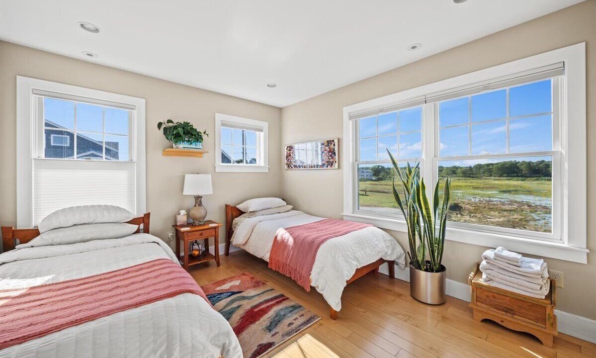Photo of Bedroom in Higgins Beach