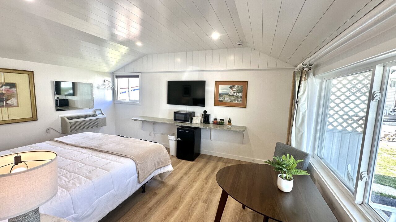 Photo of Bedroom in Hulls Cove