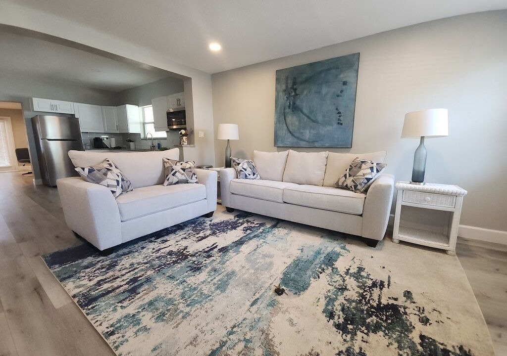 Photo of Livingroom in Historic District