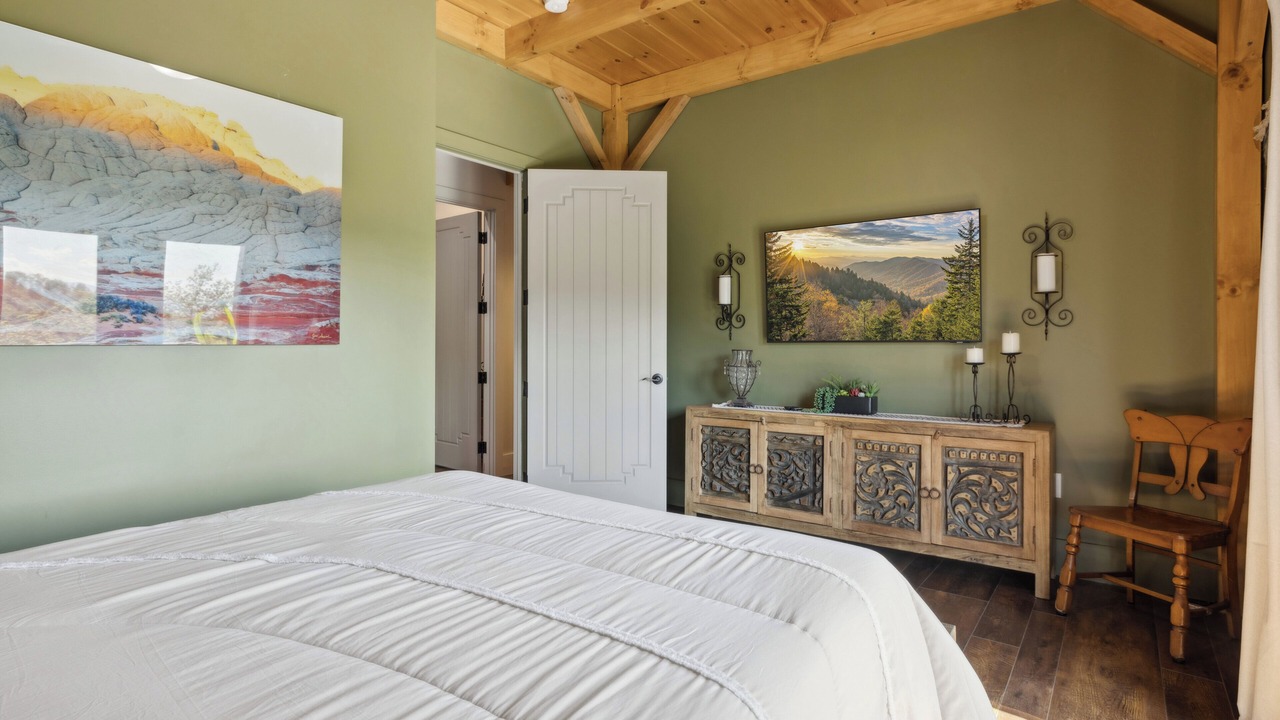 Photo of Bedroom in Chalet Village North