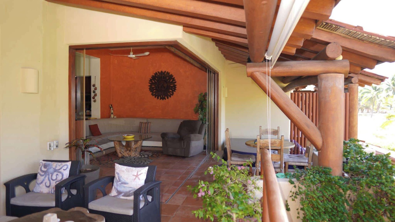 Photo of Patio Balcony in Barra de Potosi
