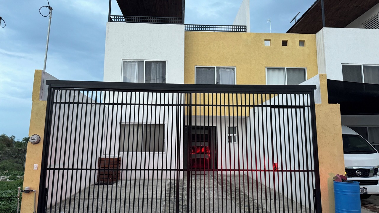 Photo of Outdoor in Bernal