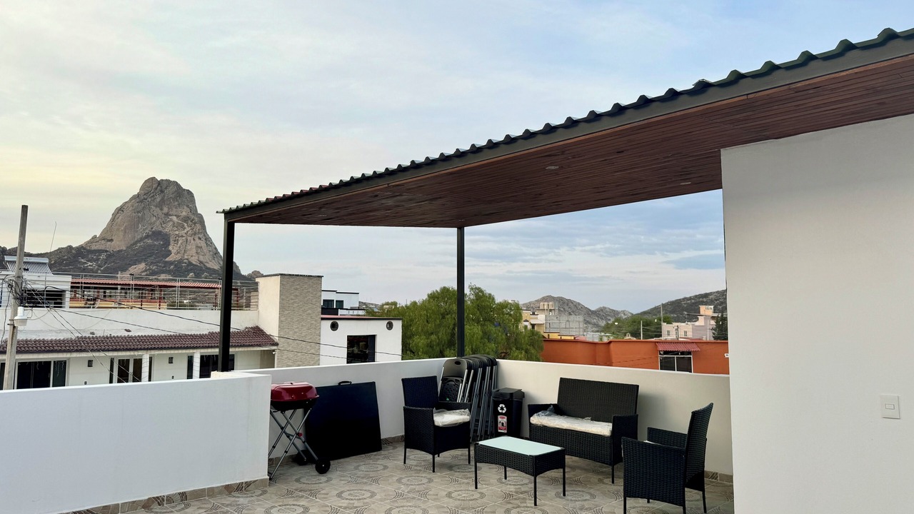 Photo of Patio Balcony in Bernal