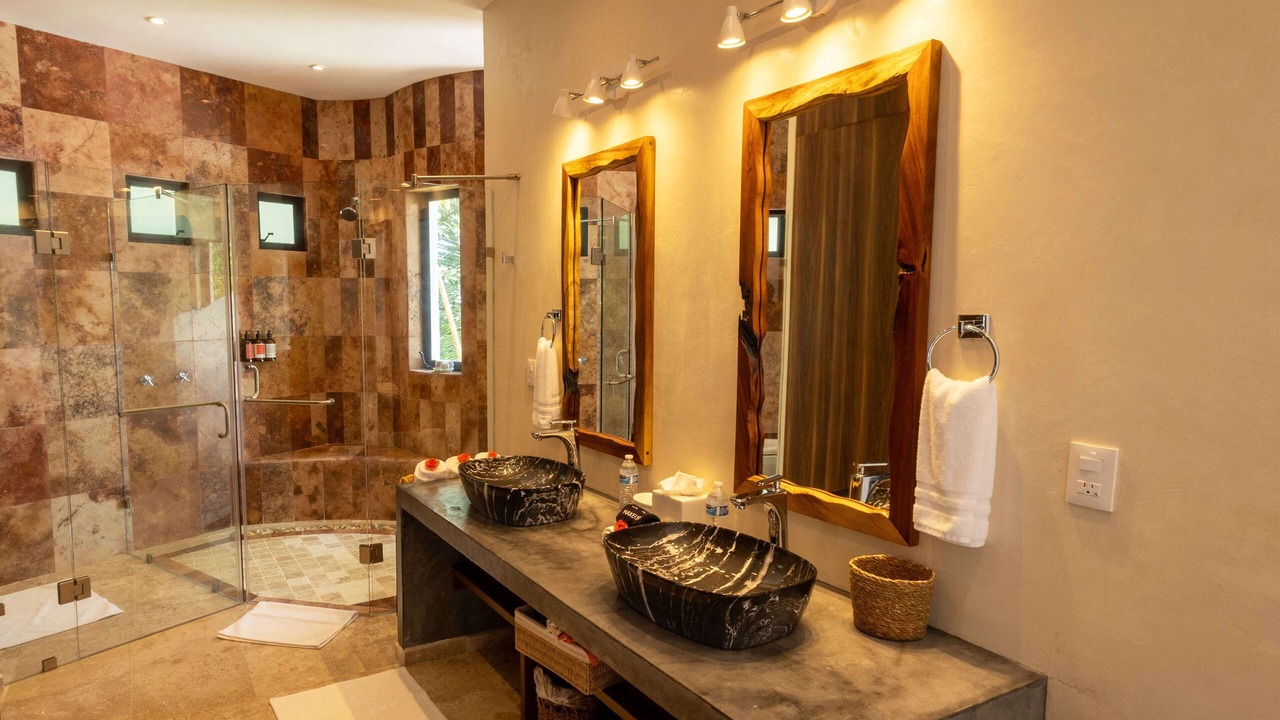 Photo of Bathroom in South Shore Hotel Area