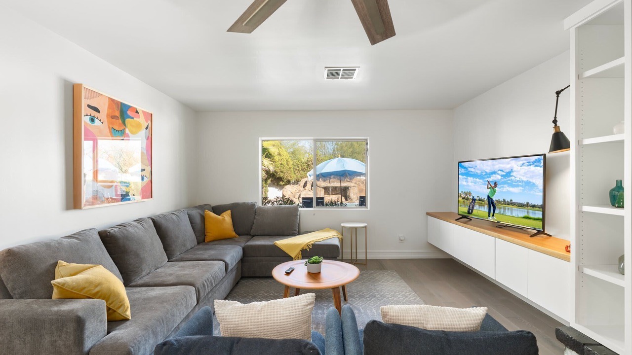 Photo of Livingroom in Shea North Estates