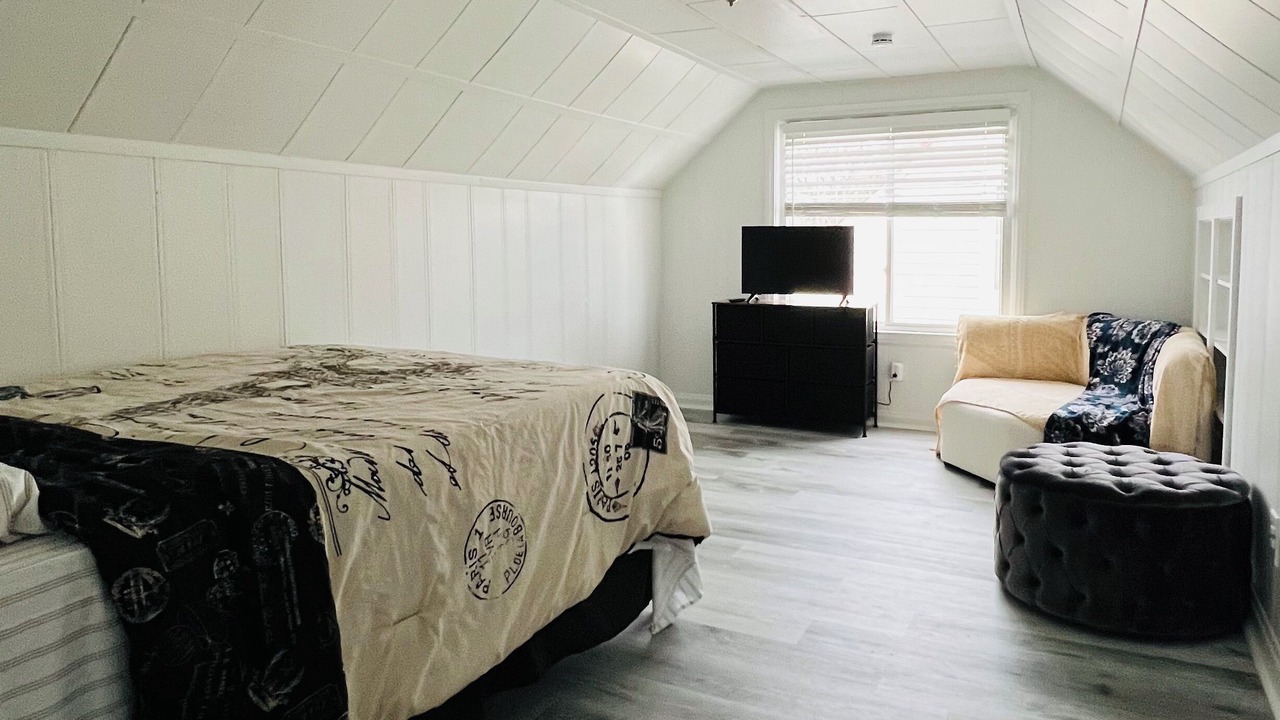 Photo of Bedroom in Ferndale