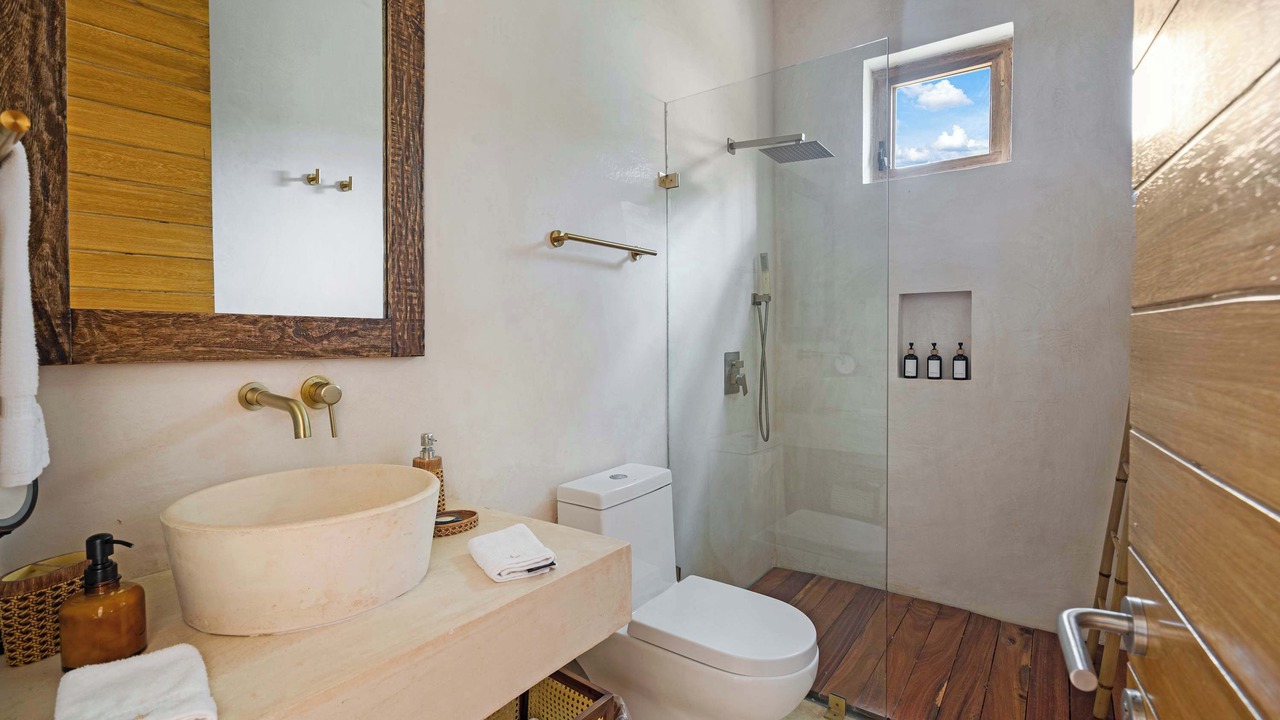 Photo of Bathroom in Litibu