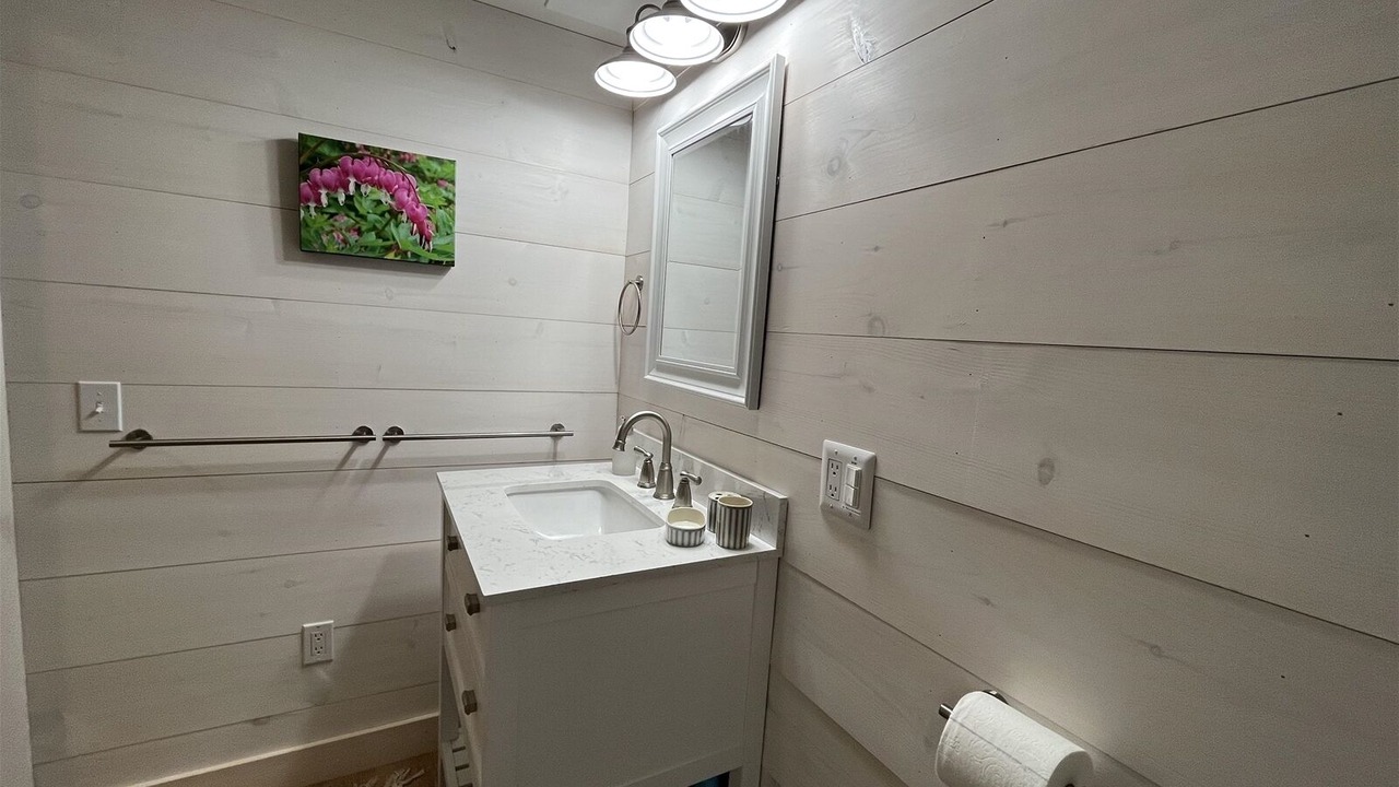 Photo of Bathroom in Hope