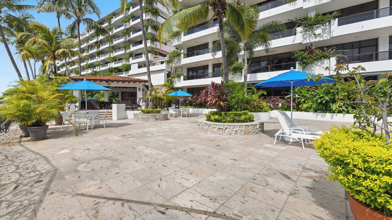 Photo of Outdoor in South Shore Hotel Area