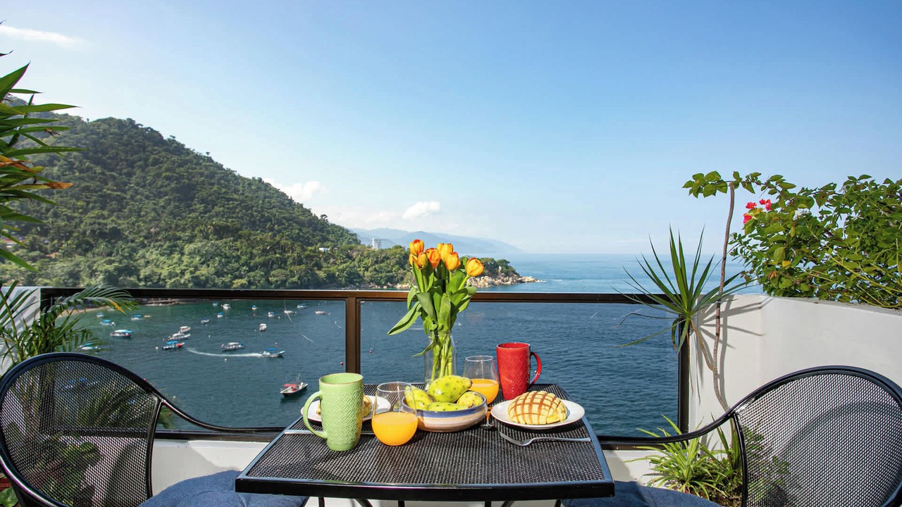 Photo of Patio Balcony in South Shore Hotel Area