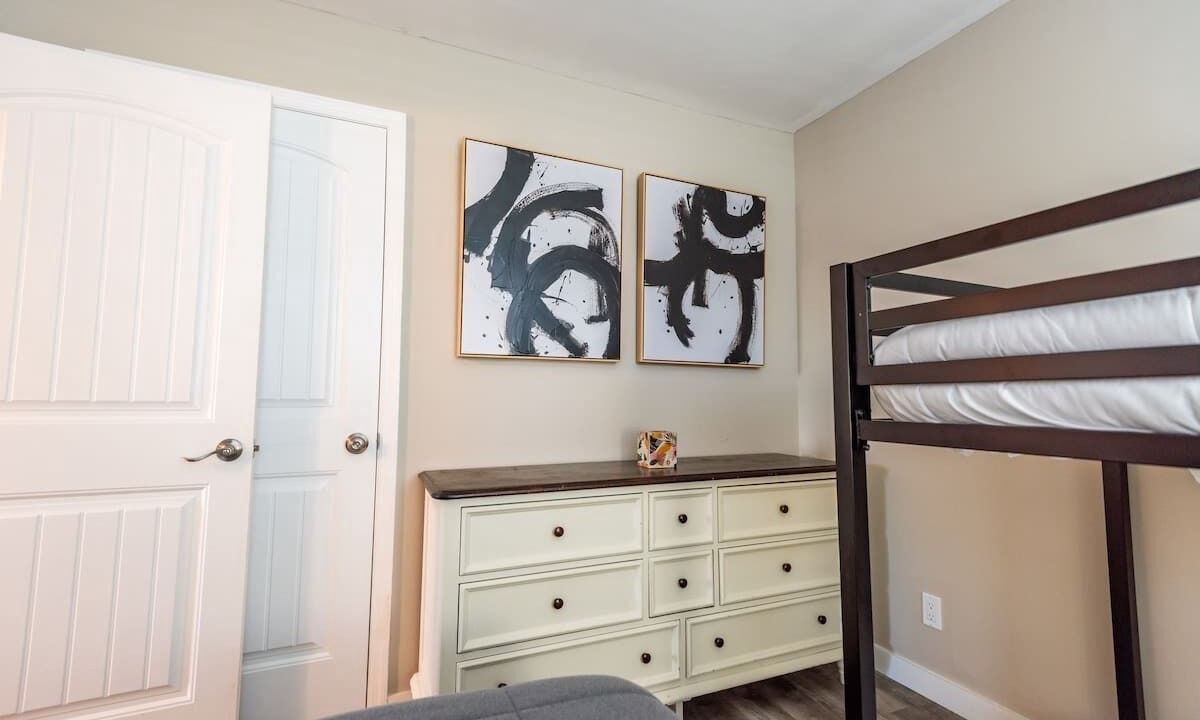 Photo of Bedroom in Salemtown