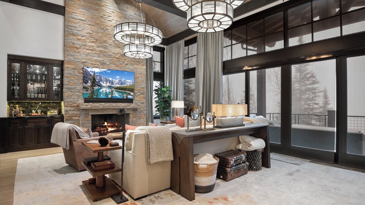 Photo of Livingroom in Empire Pass