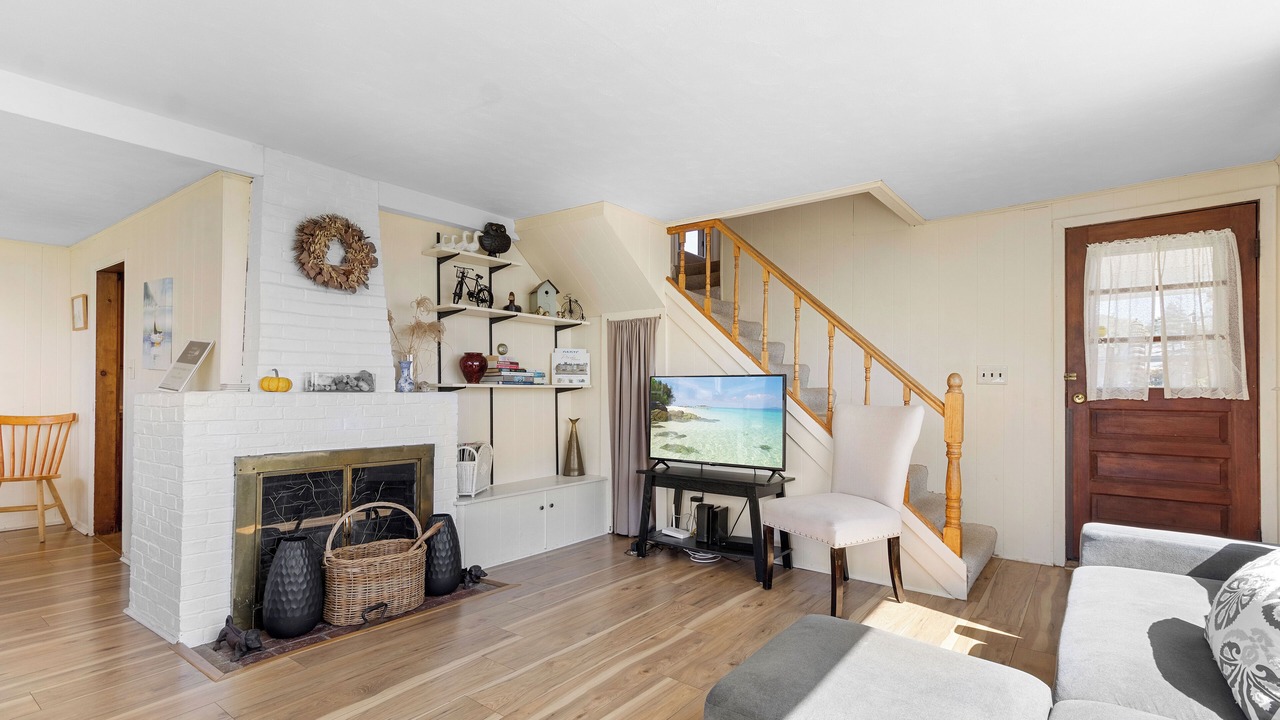 Photo of Livingroom in Owls Head