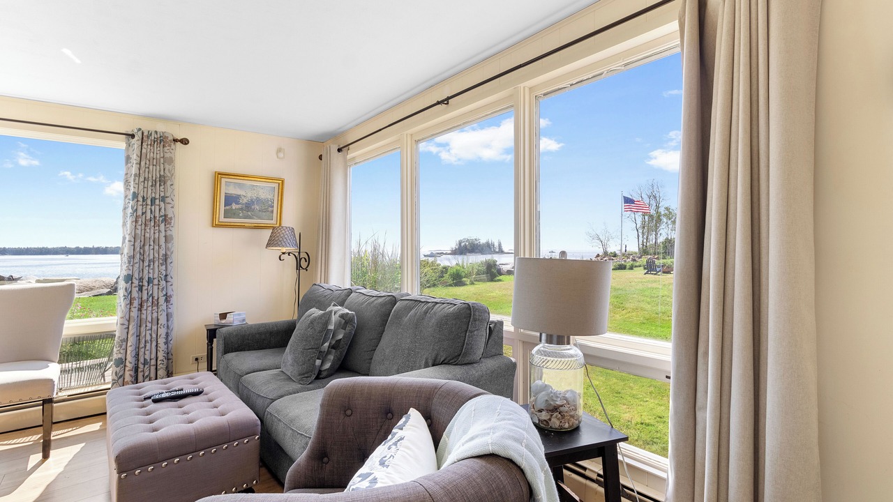Photo of Livingroom in Owls Head