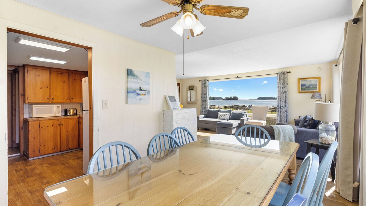 Photo of Livingroom in Owls Head