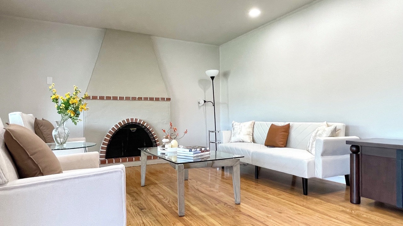 Photo of Livingroom in Millbrae