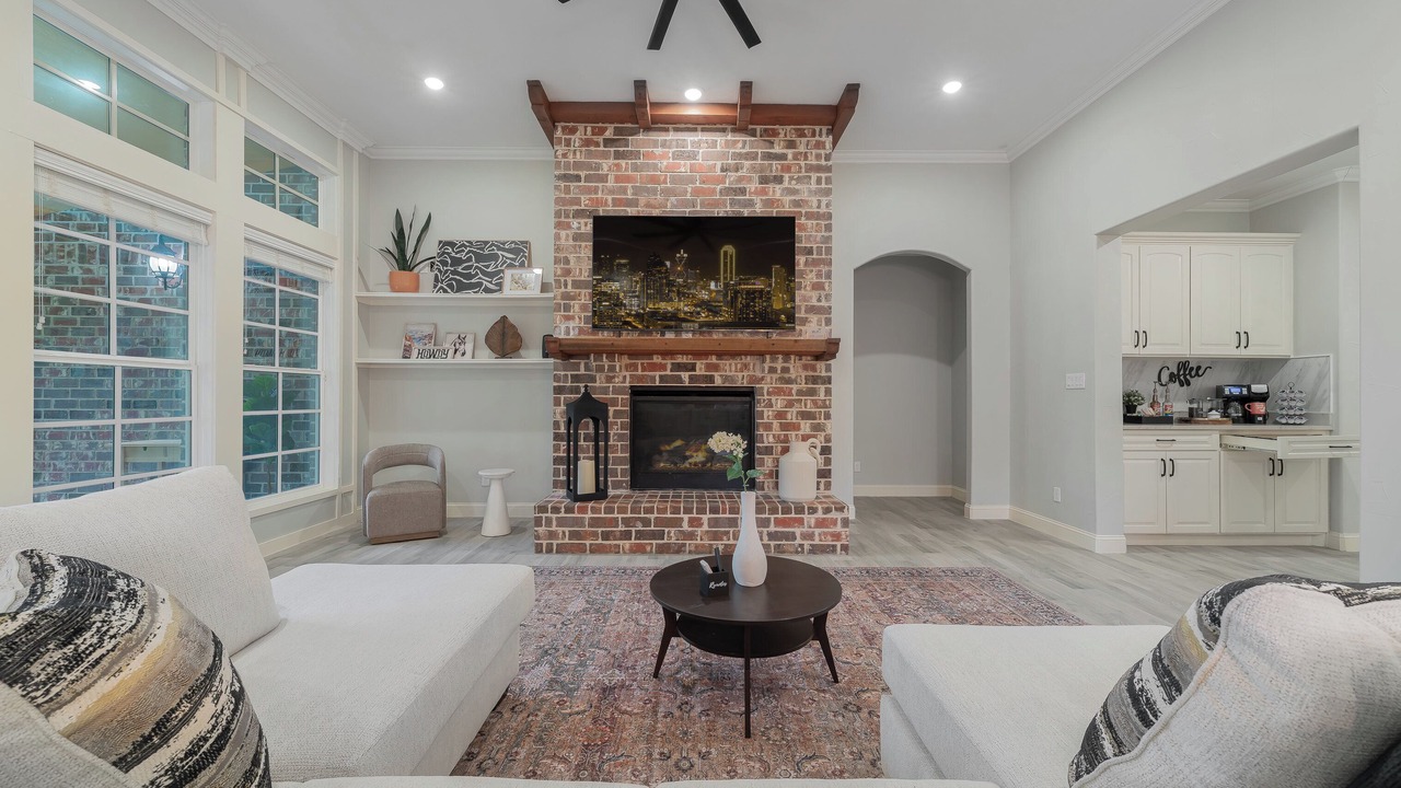 Photo of Livingroom in Irving