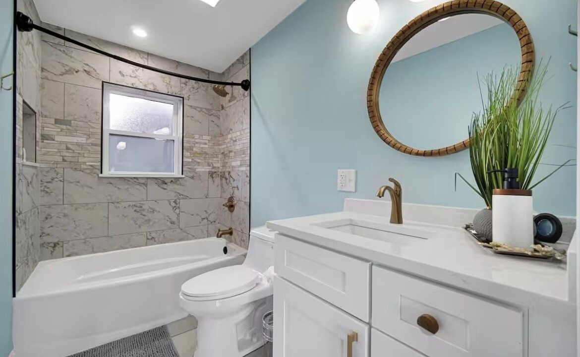Photo of Bathroom in Cedar Lake