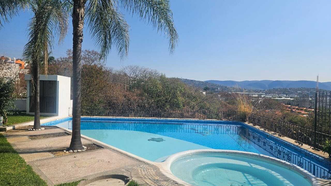 Photo of Outdoor in Burgos Bugambilias