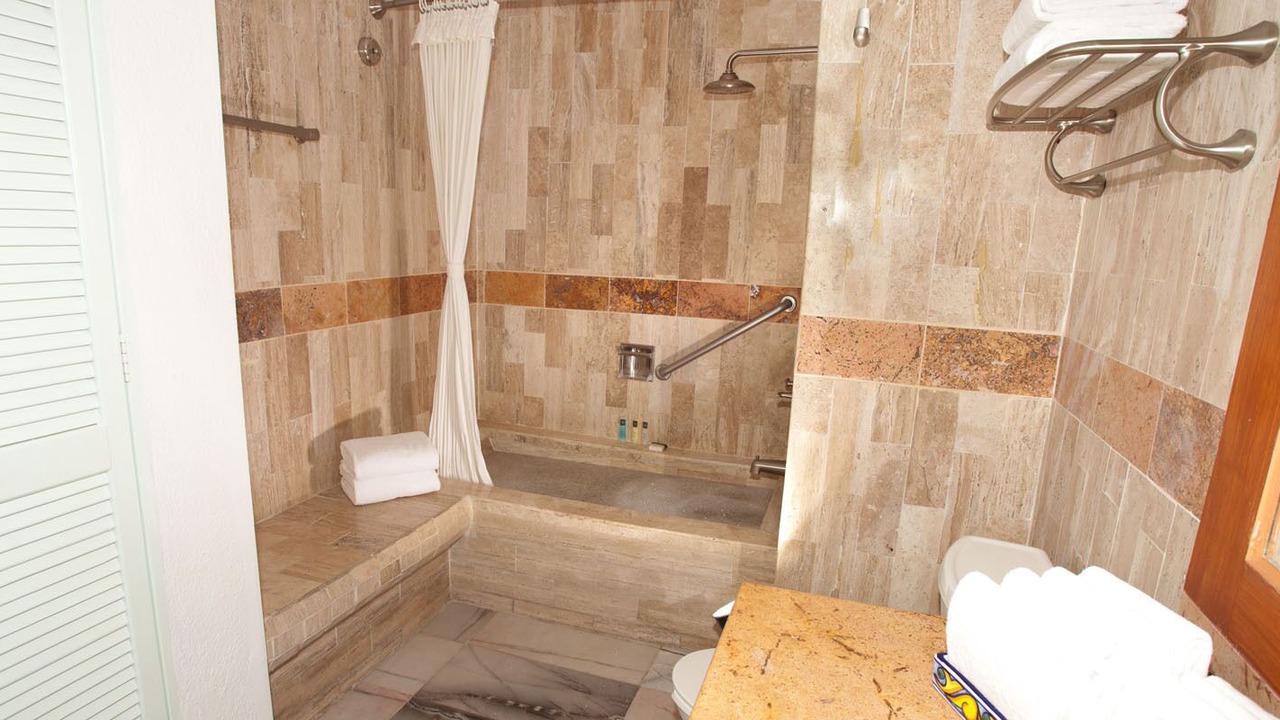 Photo of Bathroom in Fluvial Vallarta