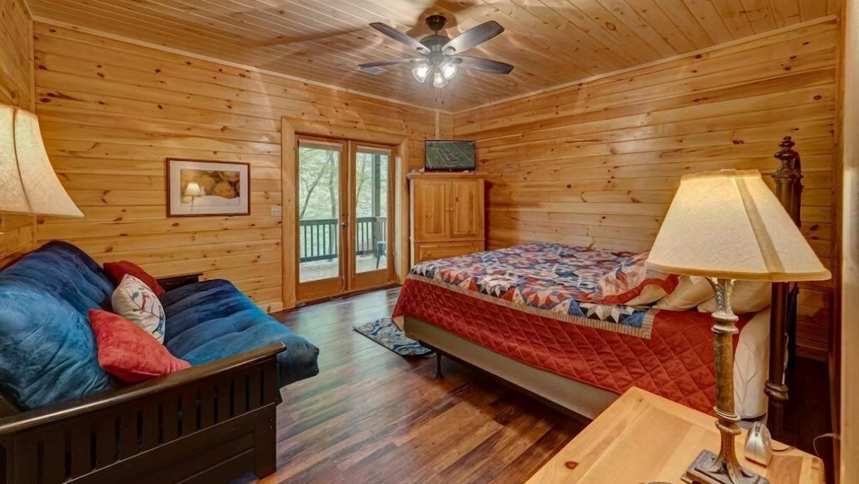 Photo of Bedroom in Necowa Cove